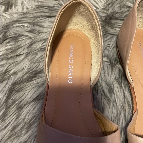 Franco Sarto Women's Beige Open-Toe Flats - Picture 3 of 5